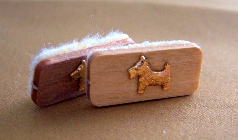 dollhouse dog bath brush