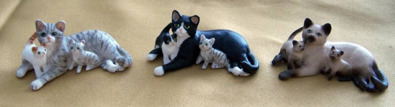 moms and kitties dollhouse cats